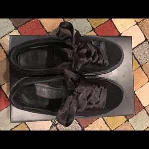 FENTY CREEPERS! .... black suede